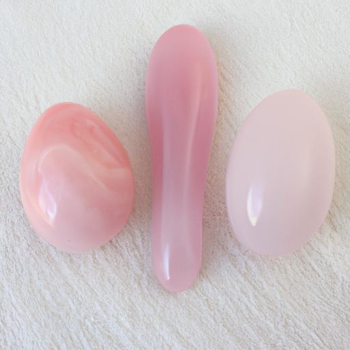 Cristallo di quarzo rosa Yoni gemma naturale di giada Uova 1 pz Set di bastoncini per massaggio Yoni per esercizi di Kegel 3 pz Forati naturali
