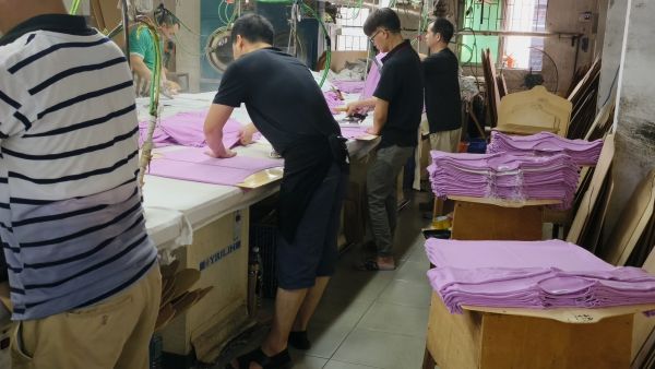 中国のフリース工場セーター製造、パーソナライズされたアッパー
